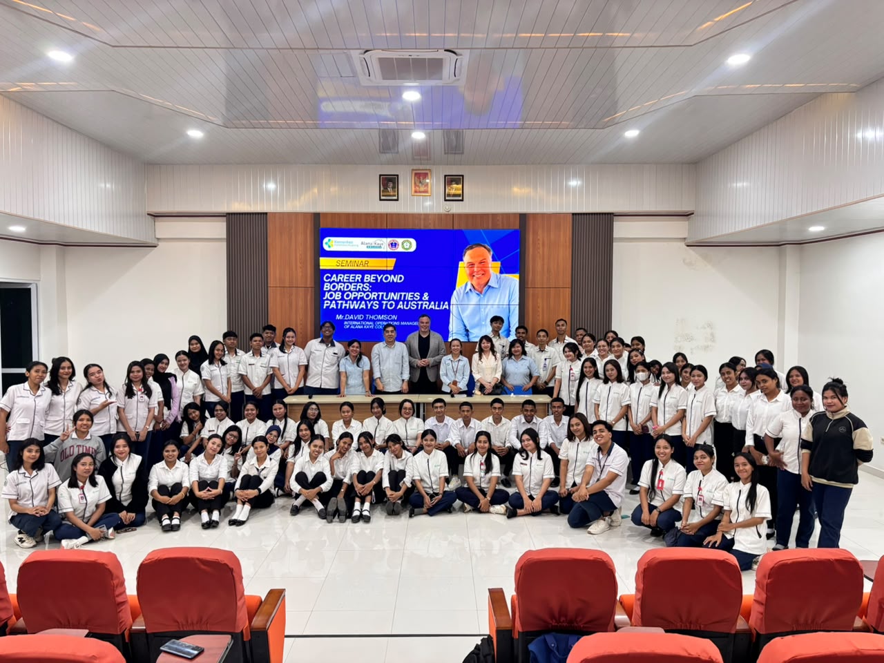 Seminar Karier Lintas Batas, Buka Wawasan Mahasiswa Kelas Internasional Peluang Kerja di Australia